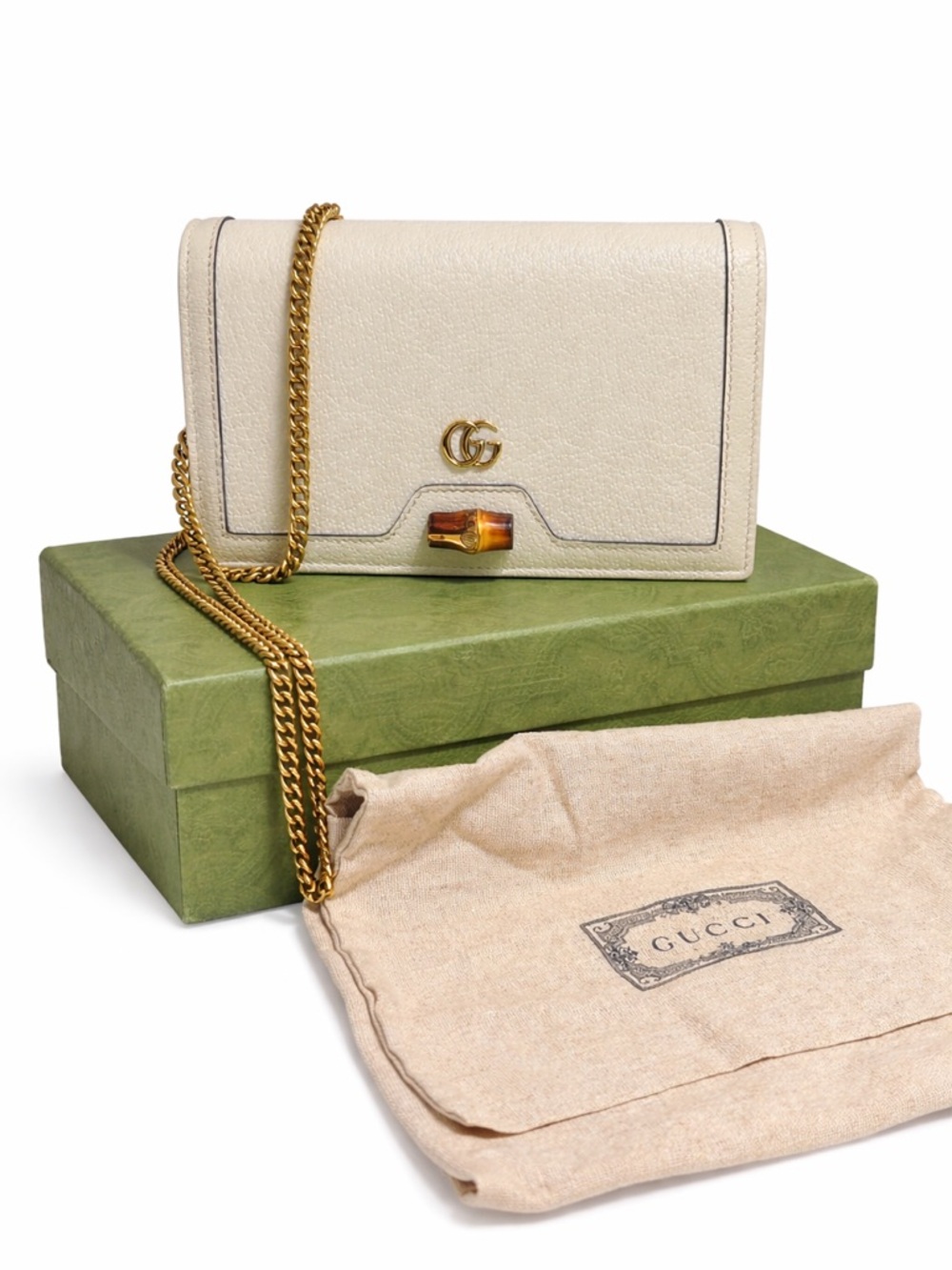 Gucci Cream Leather Chain Crossbody with Gold Hardware and Enamel Accent